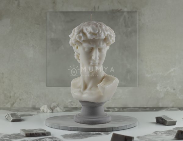 David Büst Mum Beton Kaide